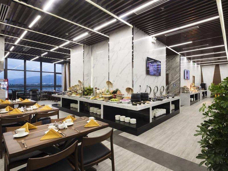 Emerald Bay Nha Trang Hotel And Spa Екстер'єр фото