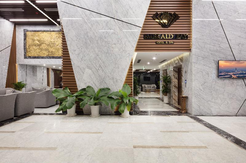 Emerald Bay Nha Trang Hotel And Spa Екстер'єр фото