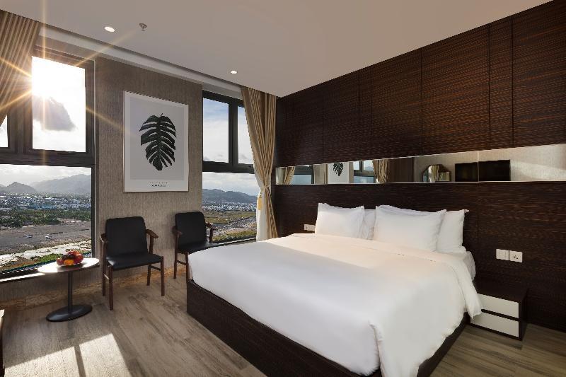 Emerald Bay Nha Trang Hotel And Spa Екстер'єр фото